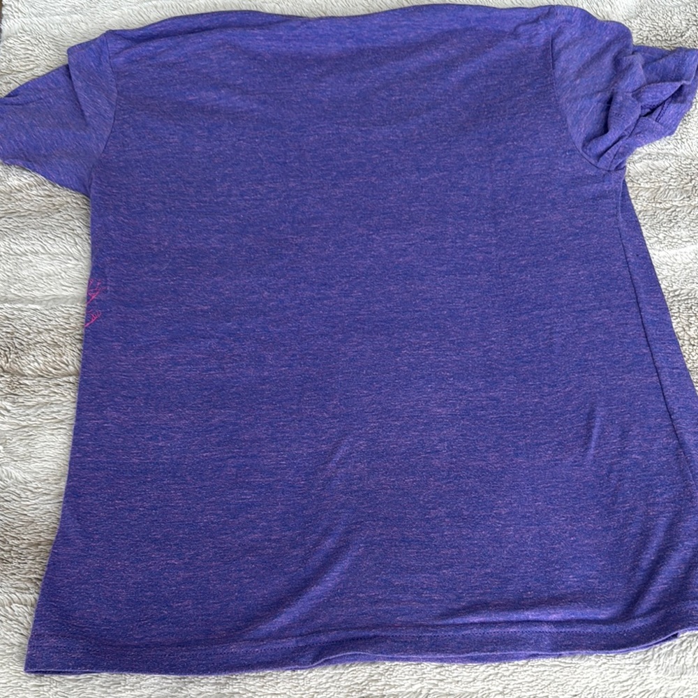 Dave Matthews Band Graphic T-Shirt with Pink Tree Design   A Rare Find! - Picture 5 of 7